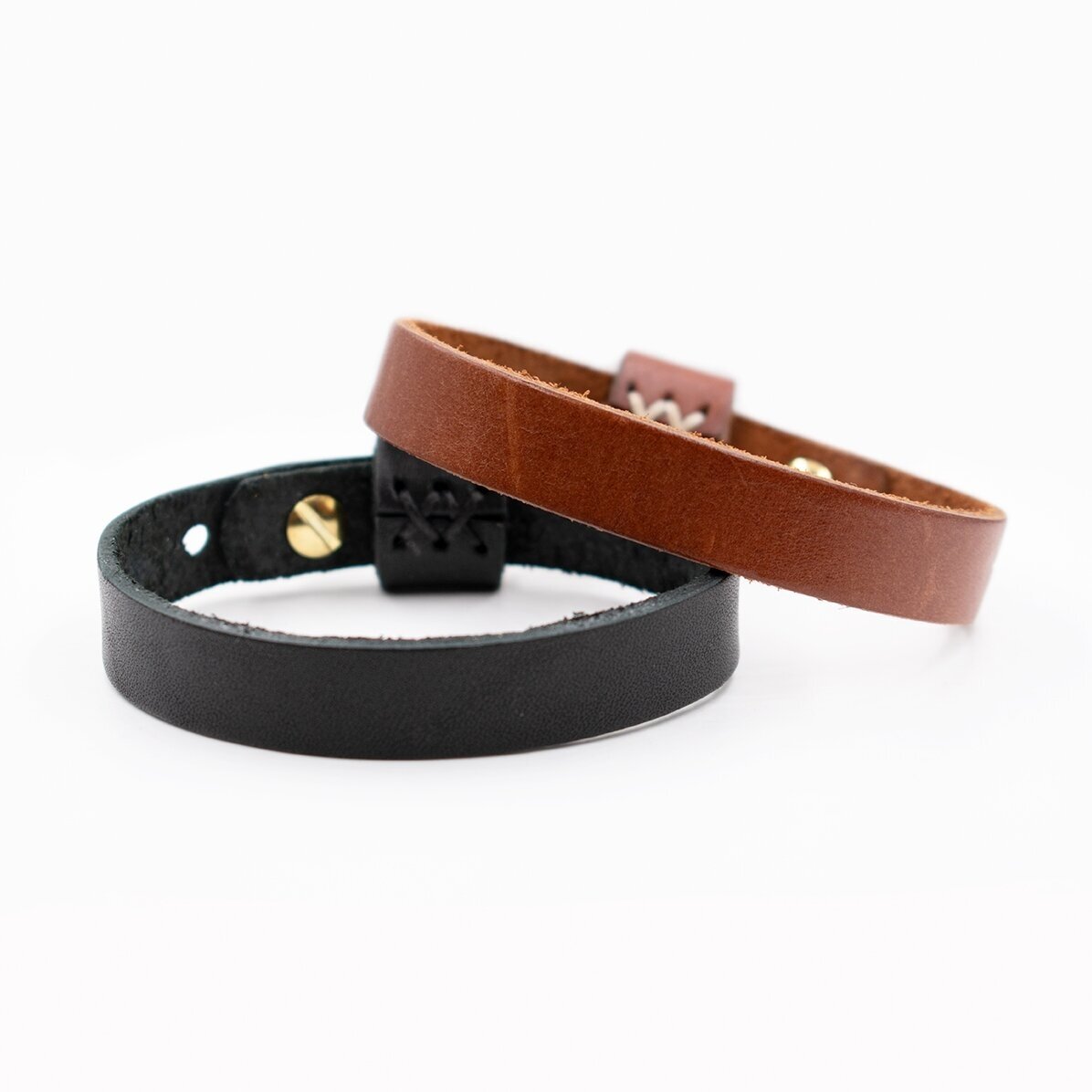 Personalizovaný kožený náramek pro páry – model „Srdíčka“