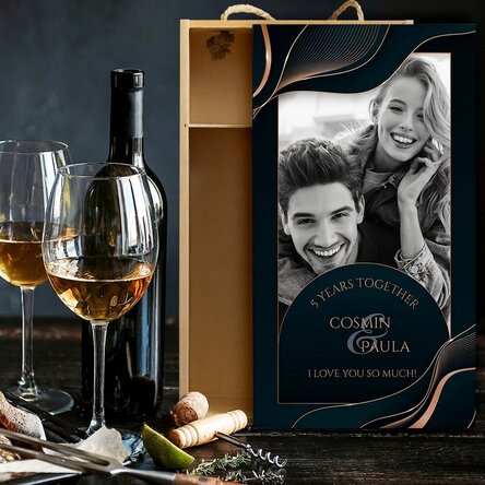 Krabička na víno pro 2 láhve, personalizovaná fotografií a textem k výročí vztahu
