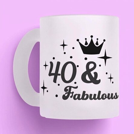 Skleněná číše s vlastním textem k výročí – Fabuloasa