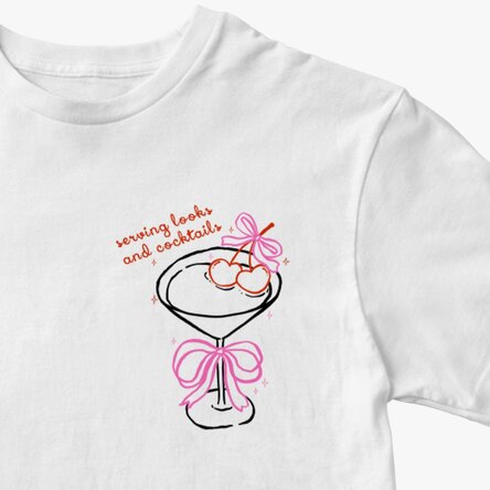 Custom cotton T-shirt with text - Serving looks and cocktails