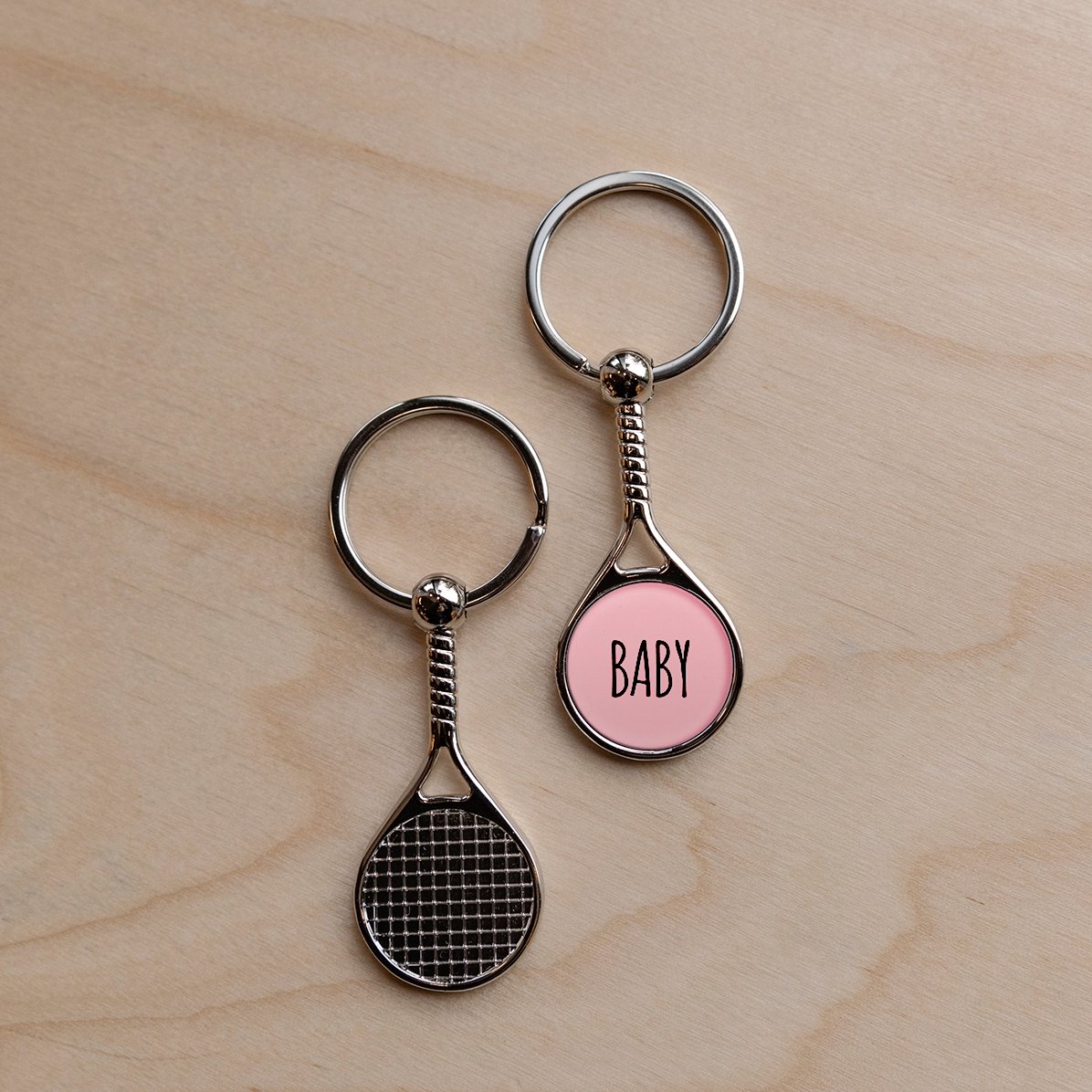 Personalizovaný přívěsek na klíče s nápisem – Baby