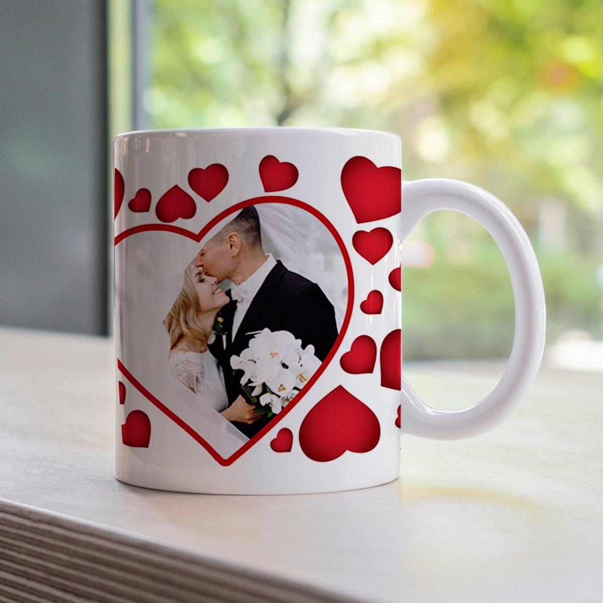 Personalizovaný hrnek se srdíčky a fotografií
