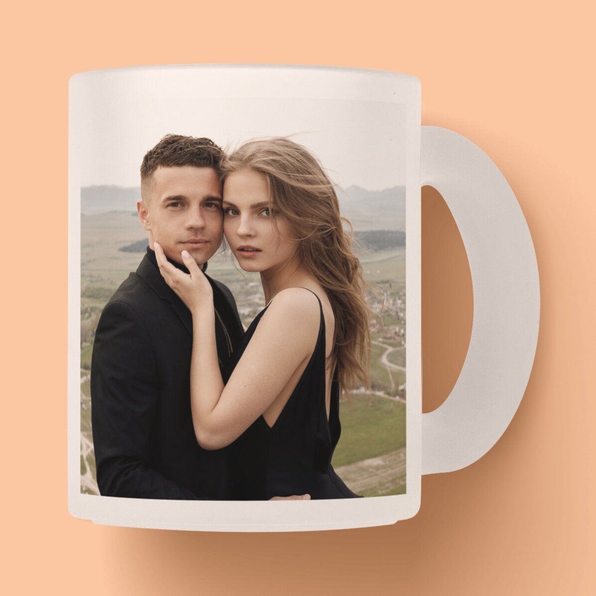 Personalizovaný skleněný hrnek s matným povrchem a 2 fotografiemi