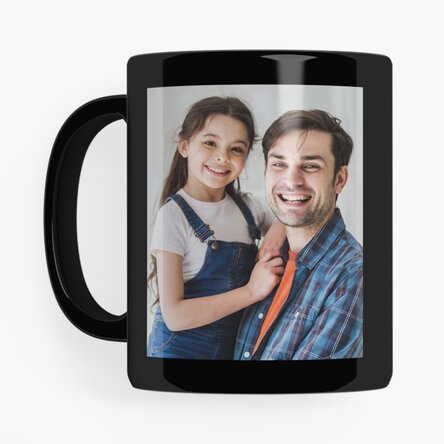 Černý hrnek s osobním potiskem se dvěma fotografiemi