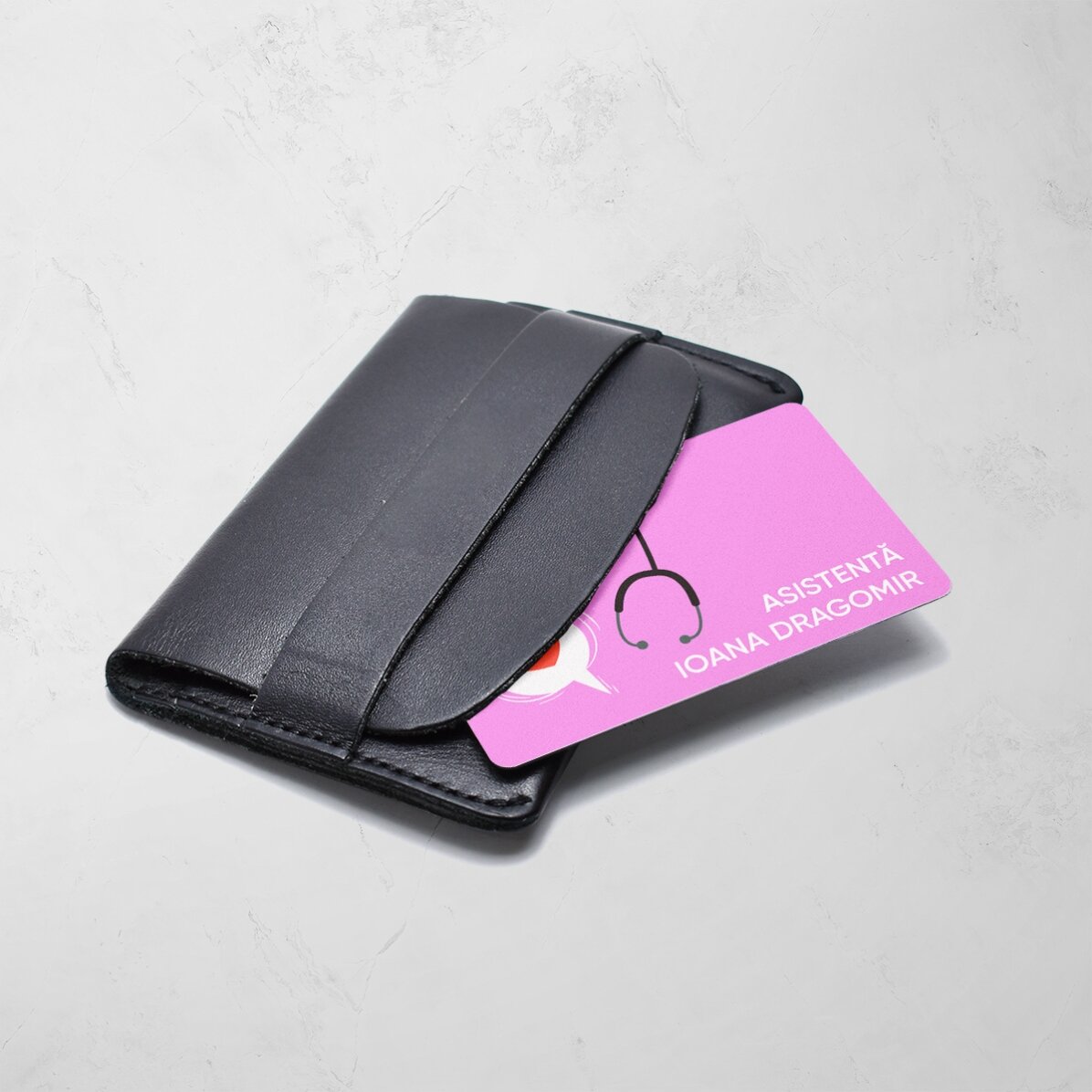 Personalizovaná hliníková karta s potiskem na obou stranách a vzkazem pro lékaře/zdravotní sestru
