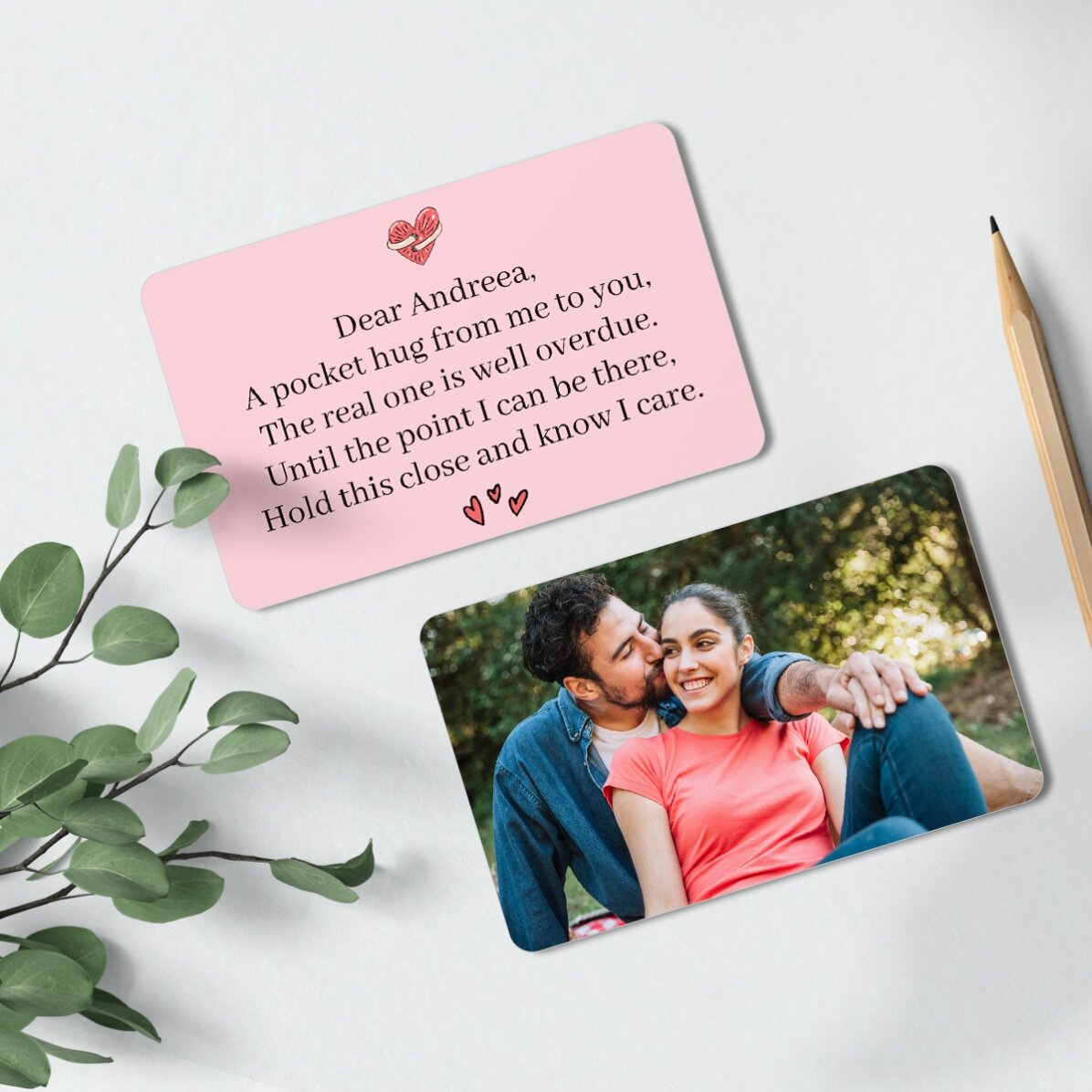 Personalizovaná hliníková karta s fotografií a textem na přední i zadní straně
