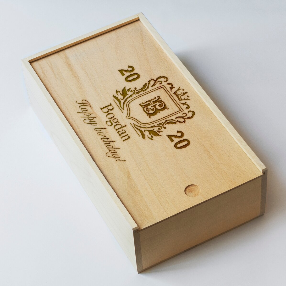 Personalizovaná dřevěná dárková krabička – Blazon