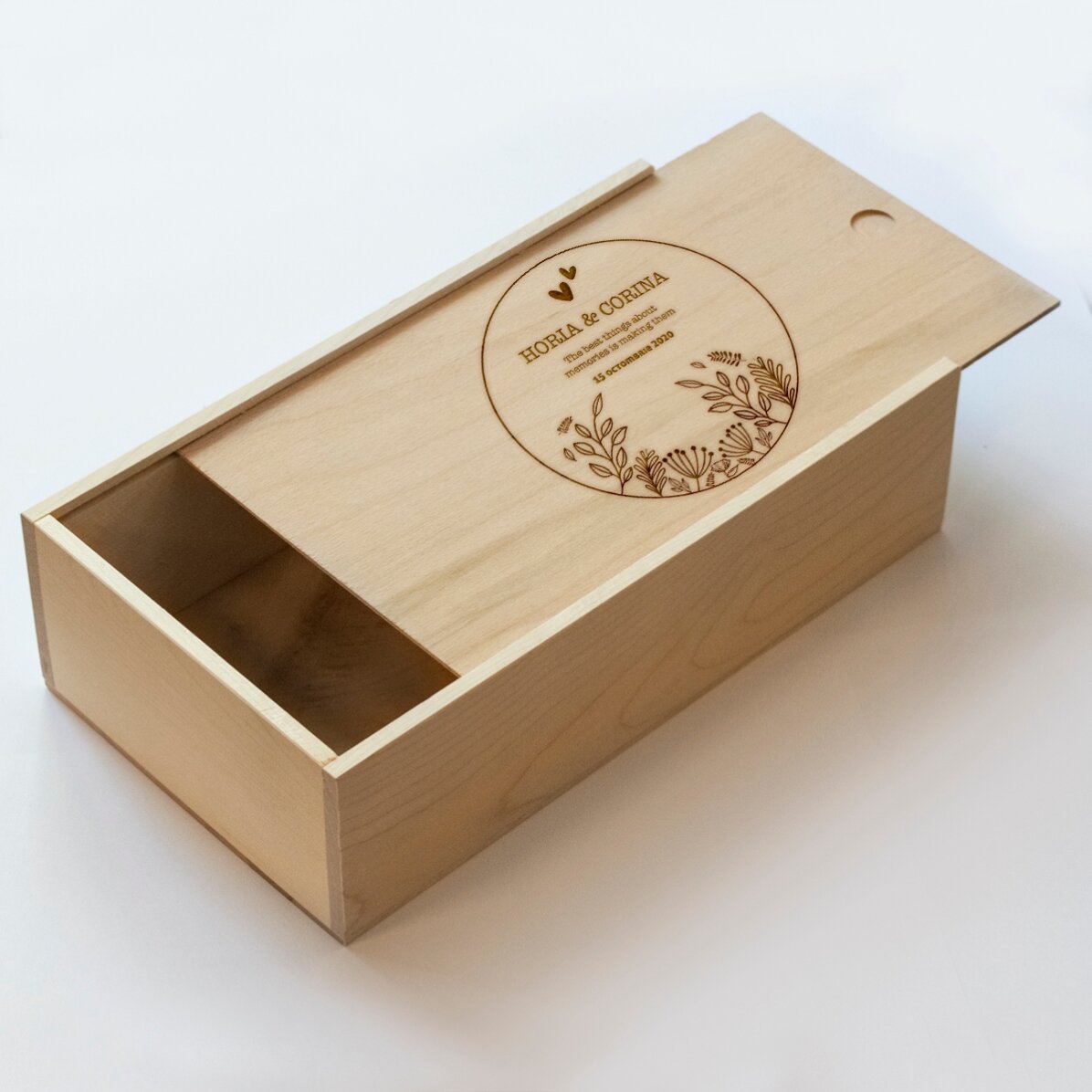 Personalizovaná dřevěná dárková krabička – Golden memories
