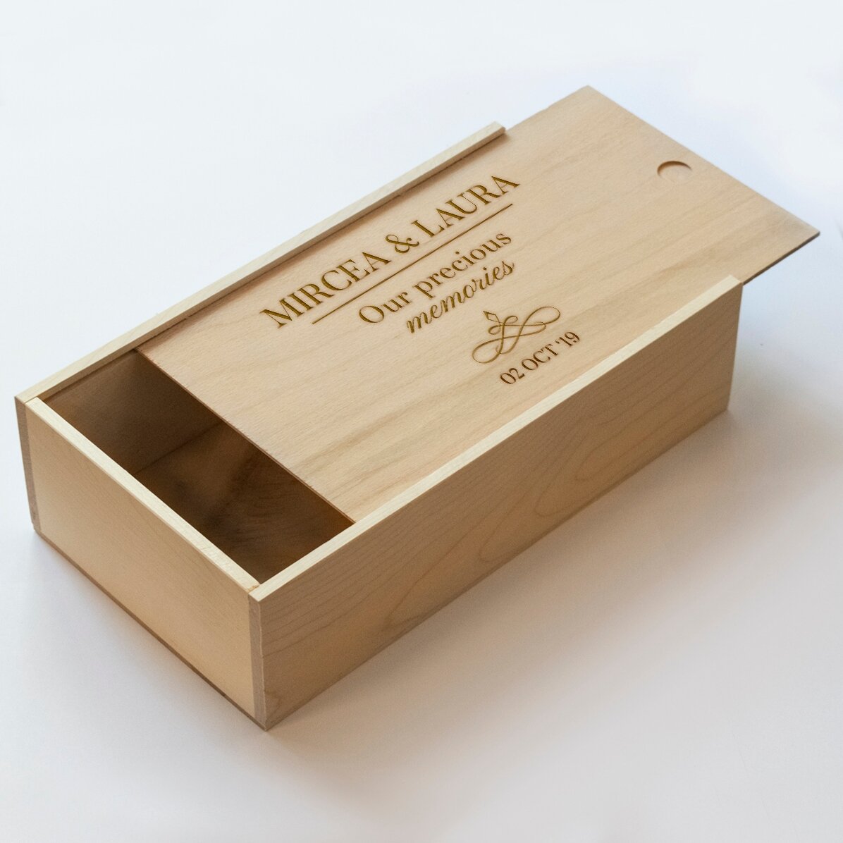 Personalizovaná dřevěná dárková krabička – Memories