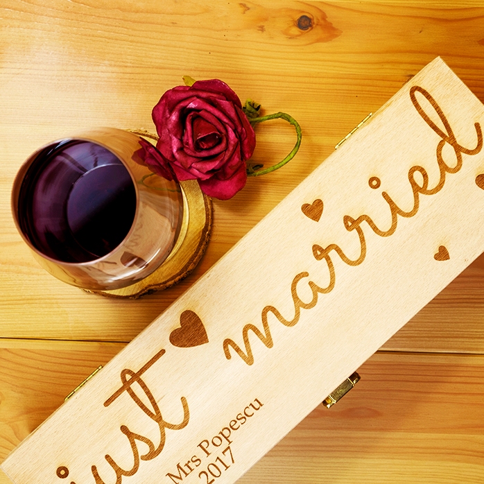 Personalizovaná krabička na víno – „Just Married“