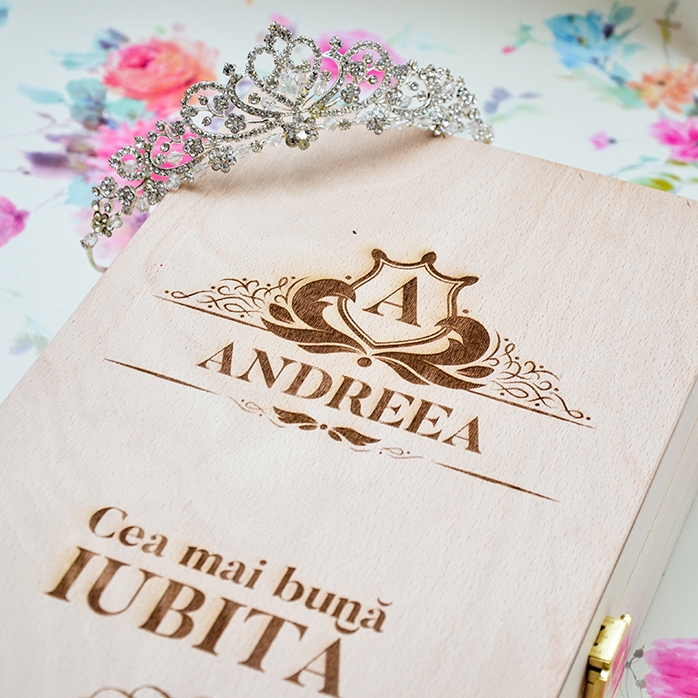 Personalizovaná krabička na víno pro dvě láhve – model „vintage“ s jménem