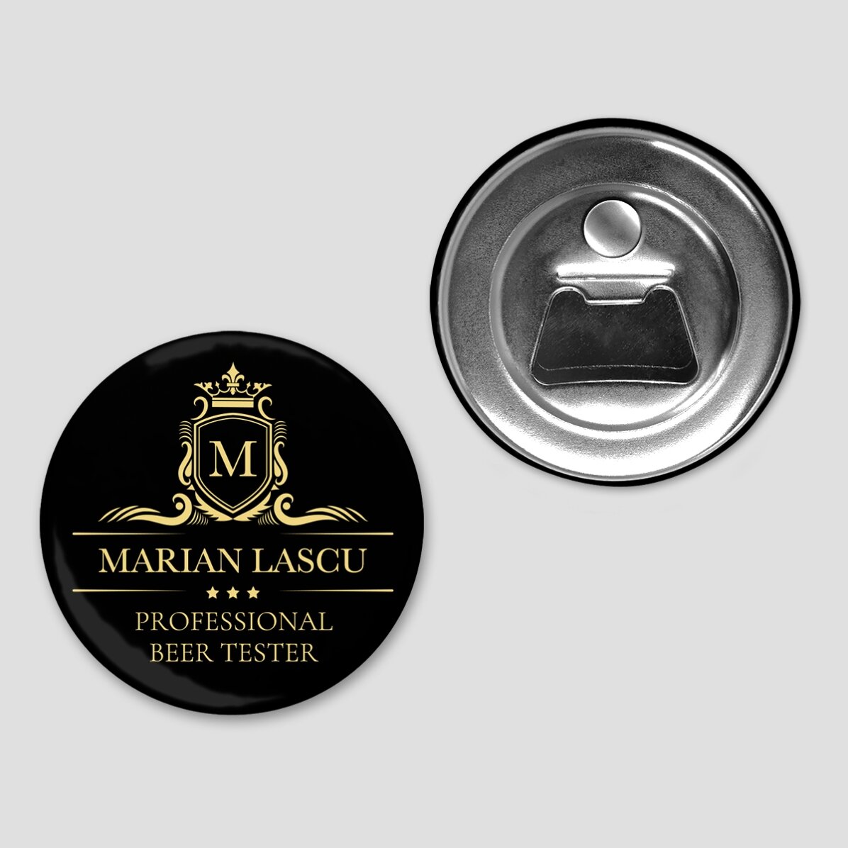 Láhevový otvírák s magnetem, personalizovaný textem – Premium
