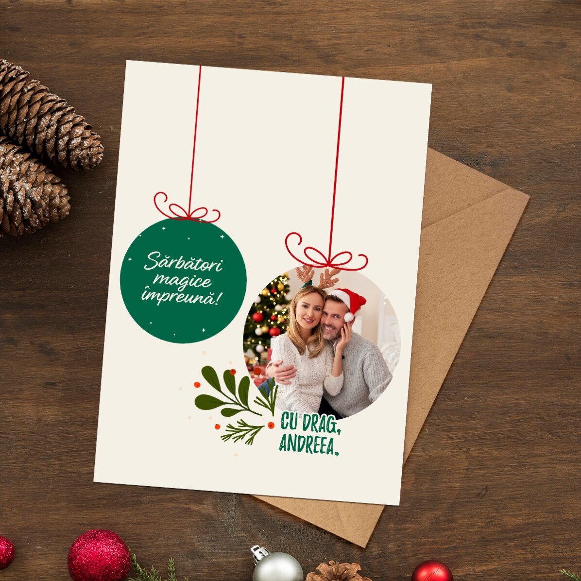 Personalizované magnetické přání s fotografií ve tvaru vánoční koule pro pár