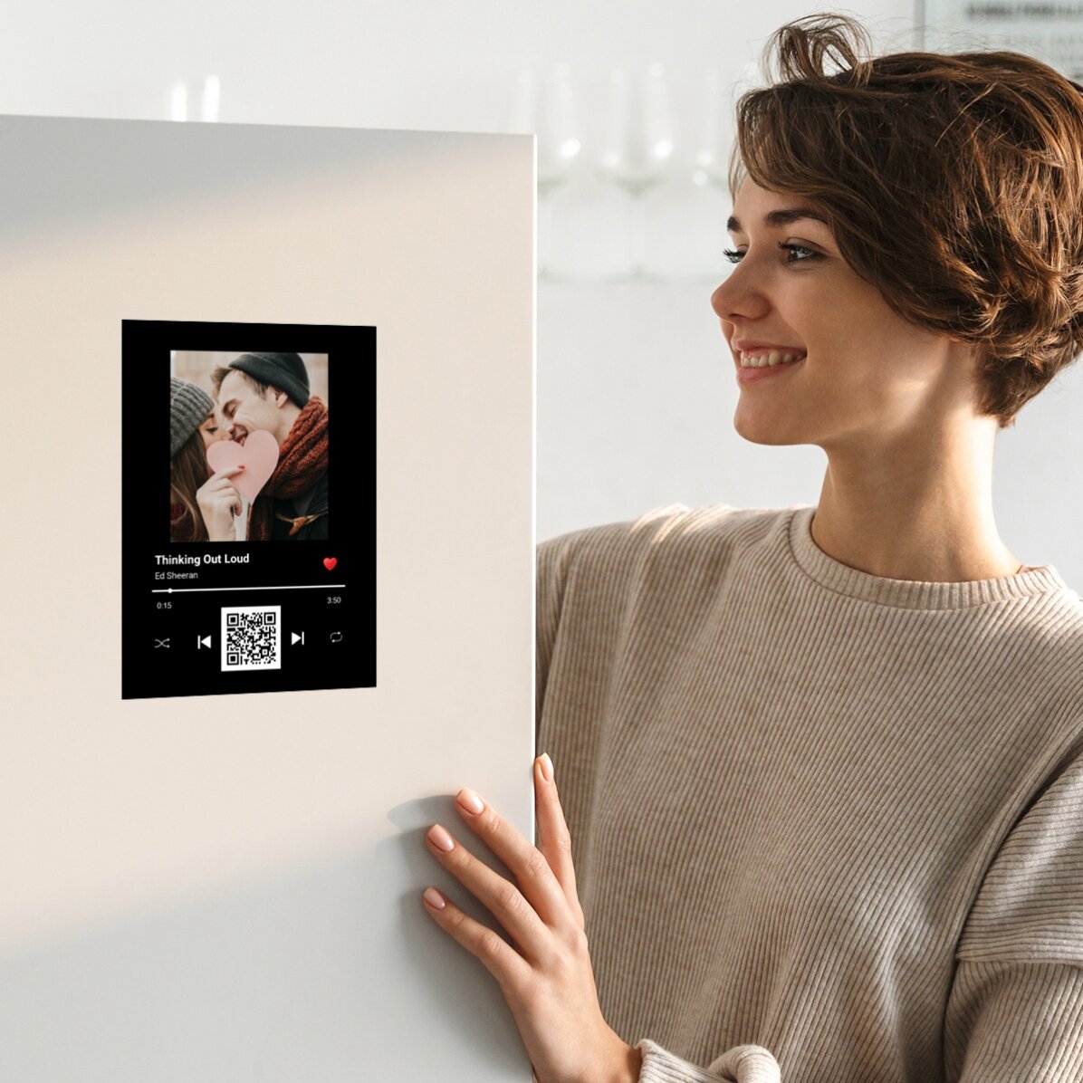 Personalizované magnetické přání s fotografií, textem a QR kódem – Naše píseň