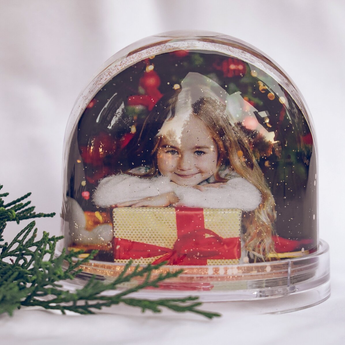 Personalizovaná stolní koule s fotografií a vzkazem – Veselé Vánoce!