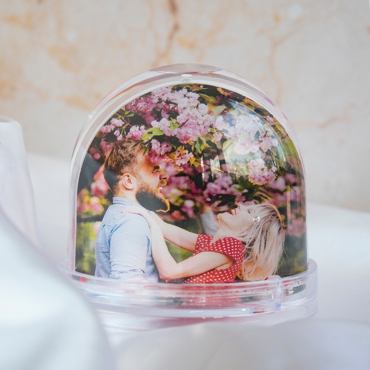Personalizovaná stolní koule s fotografií a textem – Memories