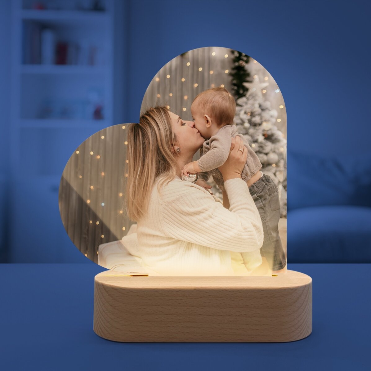 LED noční lampička ve tvaru srdce s vlastní fotografií