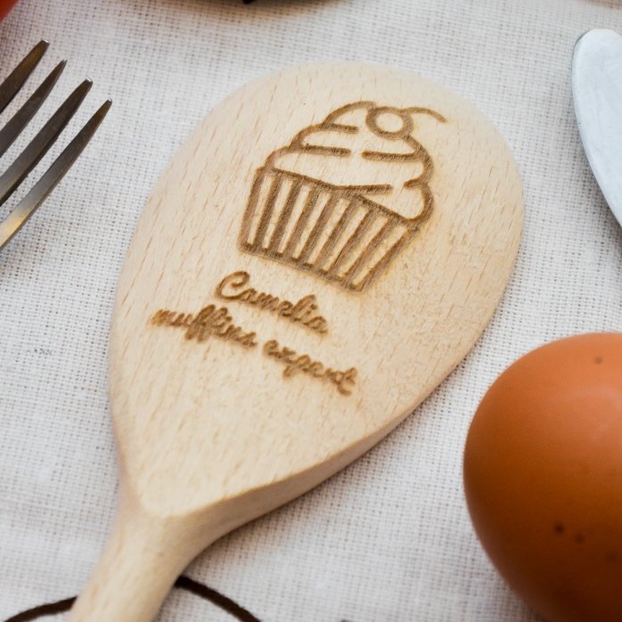 Dřevěná lžíce s vlastním potiskem – Muffins Expert