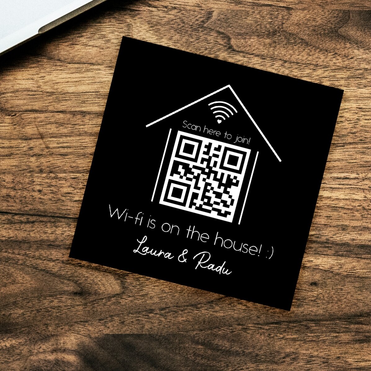 Magnet 10x10 s vlastním textem a QR kódem – „Scan for Wifi“