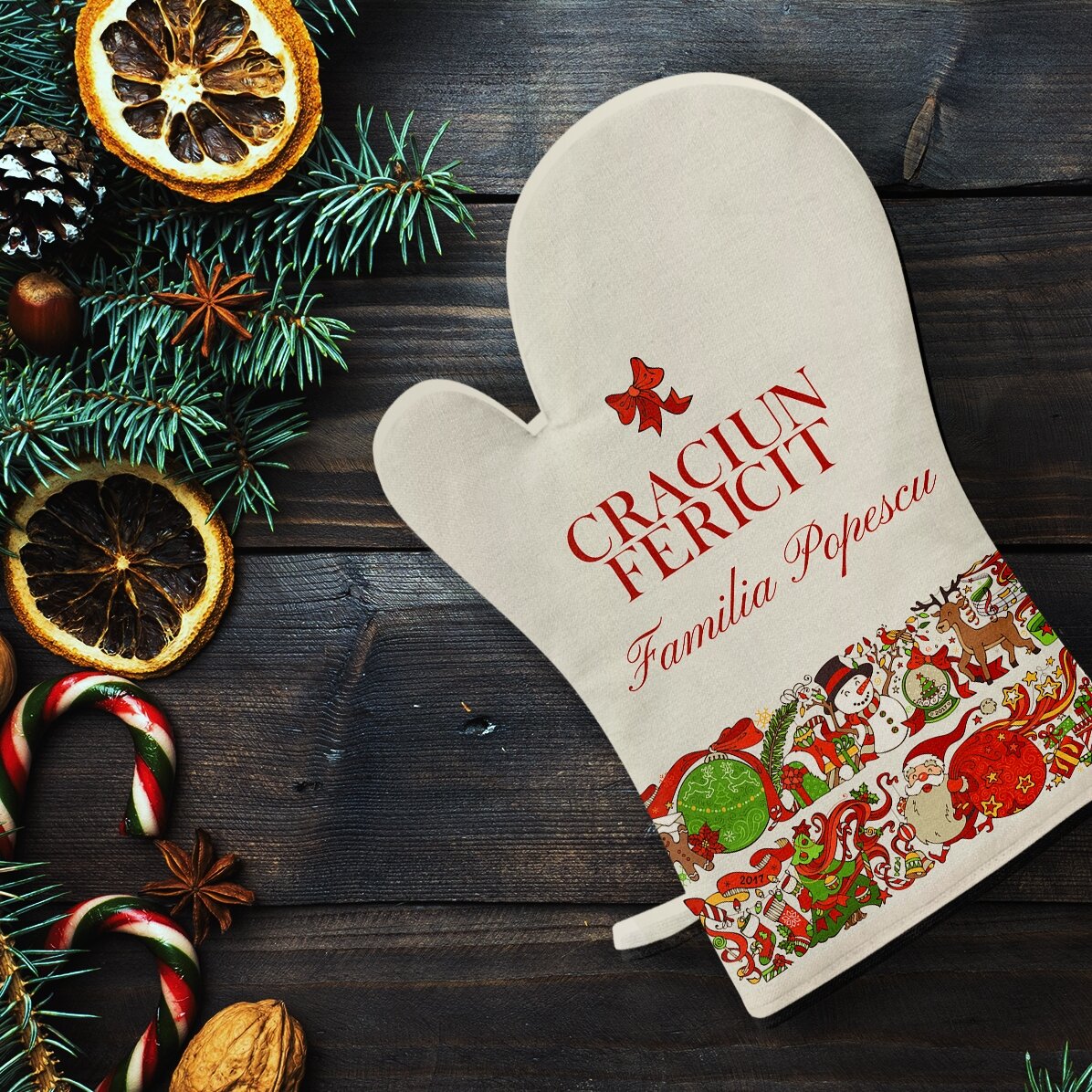 Personalizovaná kuchyňská rukavice s nápisem – Traditional Christmas