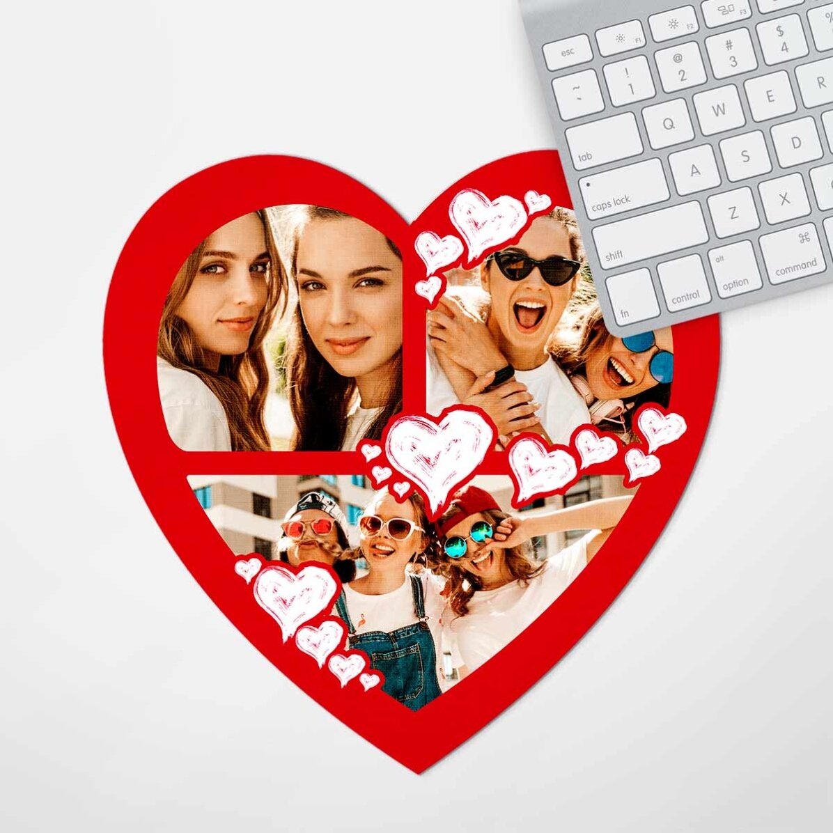 Personalizovaná podložka pod myš ve tvaru srdce se 3 fotografiemi