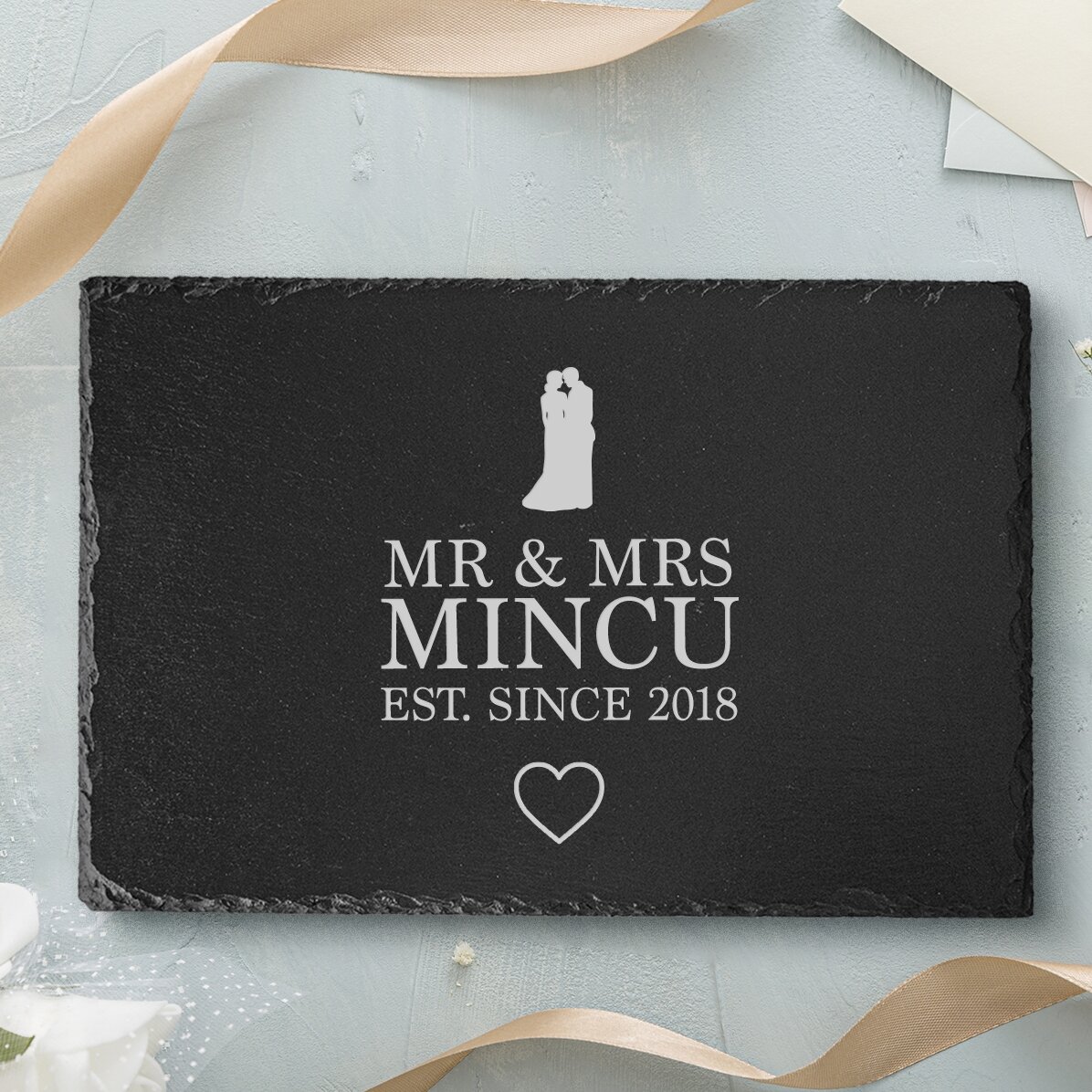 Břidlicová deska s gravírovaným textem na míru – Mr & Mrs