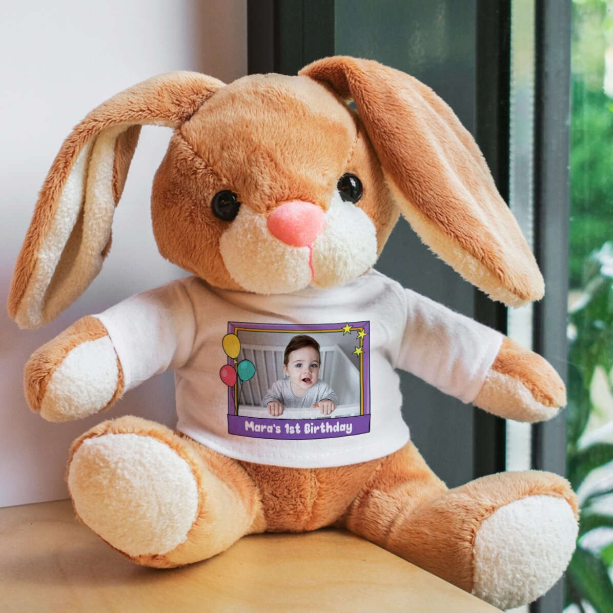 Navíc personalizovaný zajíček s fotkou a nápisem – Všechno nejlepší k narozeninám, prcku!