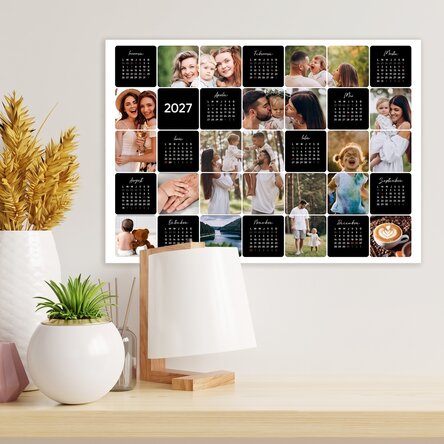Personalizovaný kalendářový plakát s 12 fotografiemi
