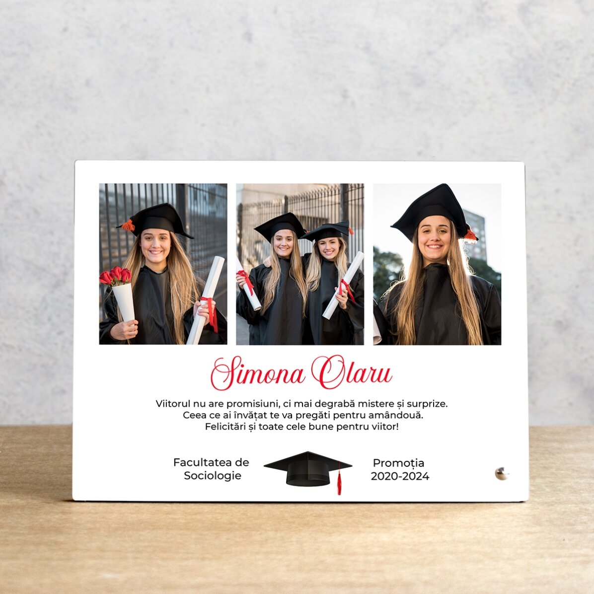 Personalizovaný stolní fotorámeček se 3 fotografiemi a textem – Promoce