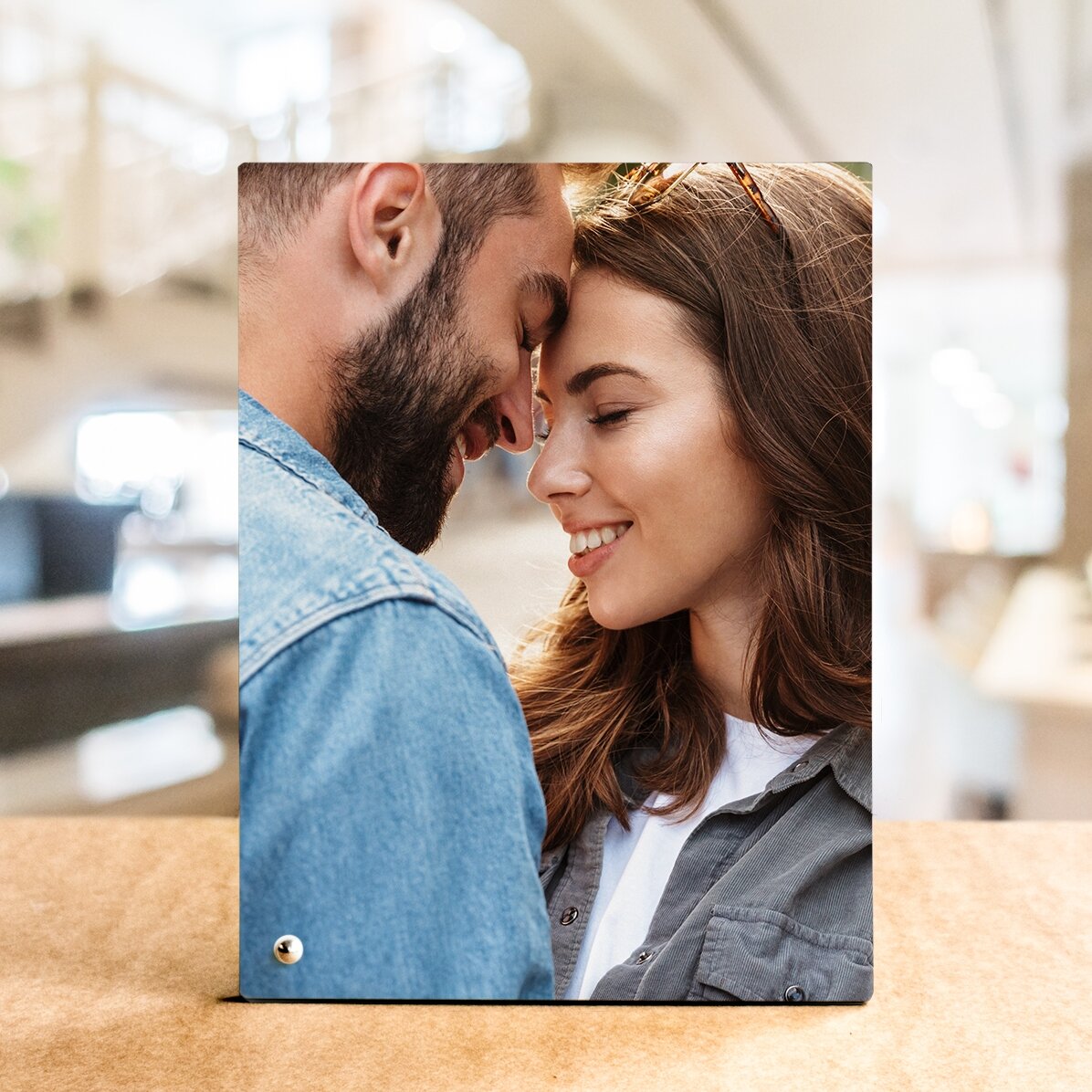 Personalizovaný stolní fotorámeček s portrétní fotografií