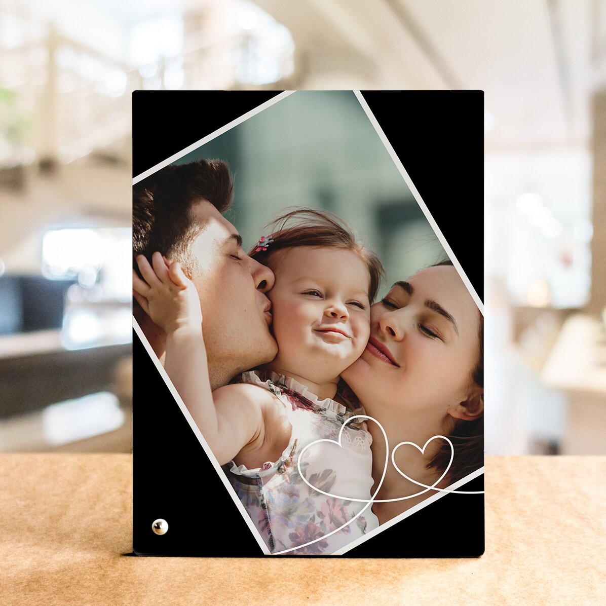 Personalizovaný stolní fotorámeček s fotografií a srdíčkem