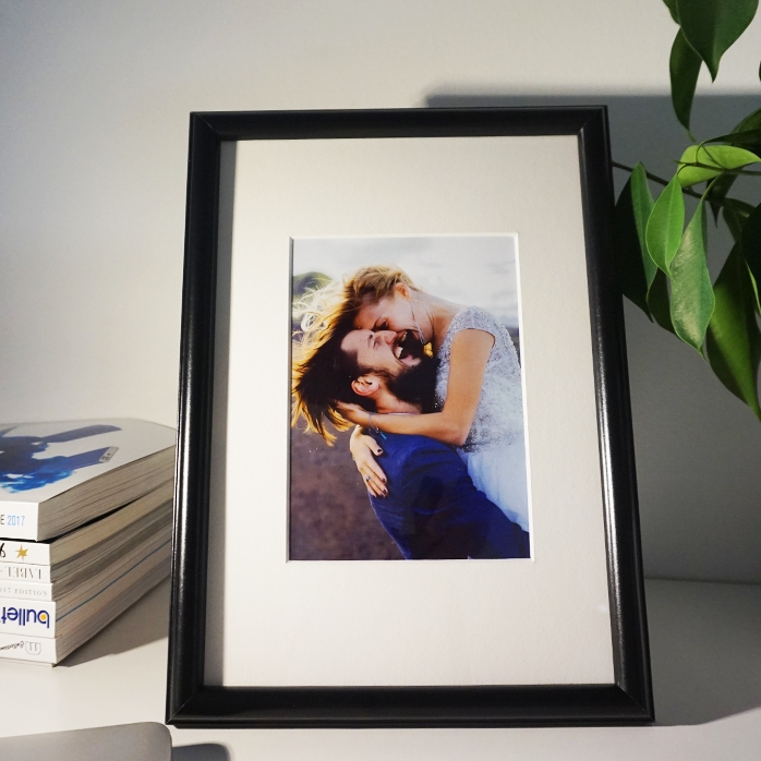 Personalizovaný fotorámeček s jednou fotografií – pasparta A4 na výšku