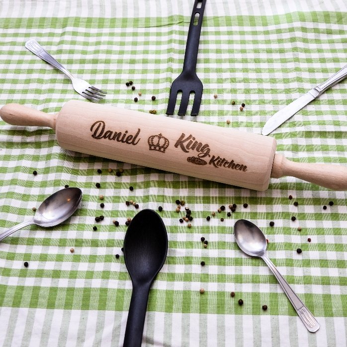 Dřevěná vařečka na míru – King of the Kitchen