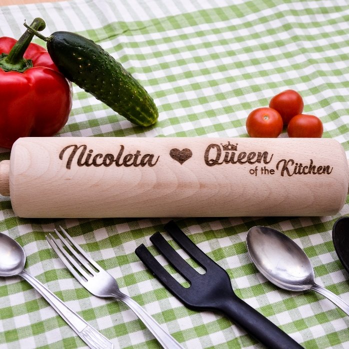 Dřevěná vařečka na míru – Queen of the Kitchen