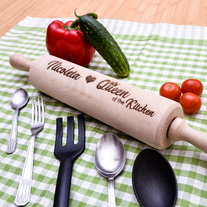 Dřevěná vařečka na míru – Queen of the Kitchen