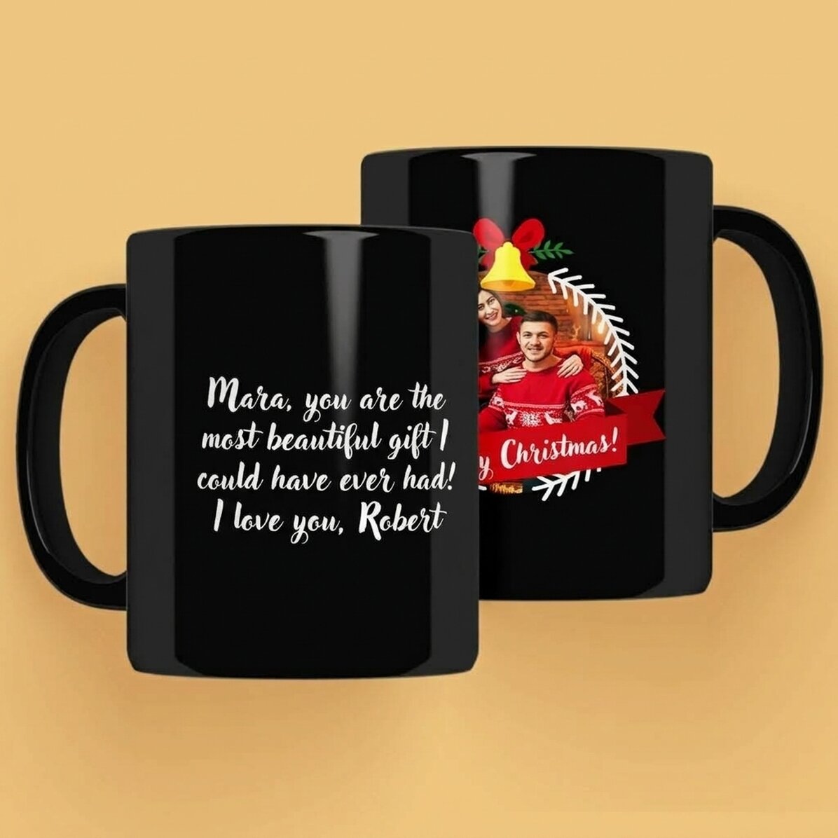 Černý hrnek s vlastní fotografií a textem – Merry Christmas