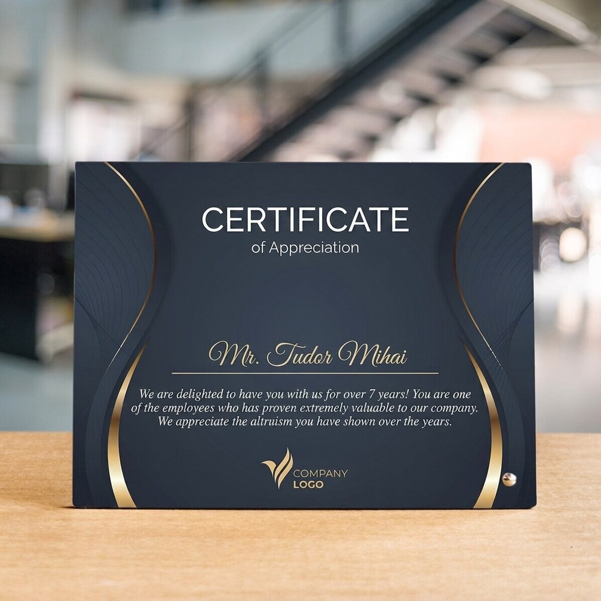 Personalizovaný stolní fotorámeček s logem a textem – Certifikát uznání