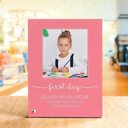 Personalizovaný stolní fotorámeček s fotografií a textem – My first day