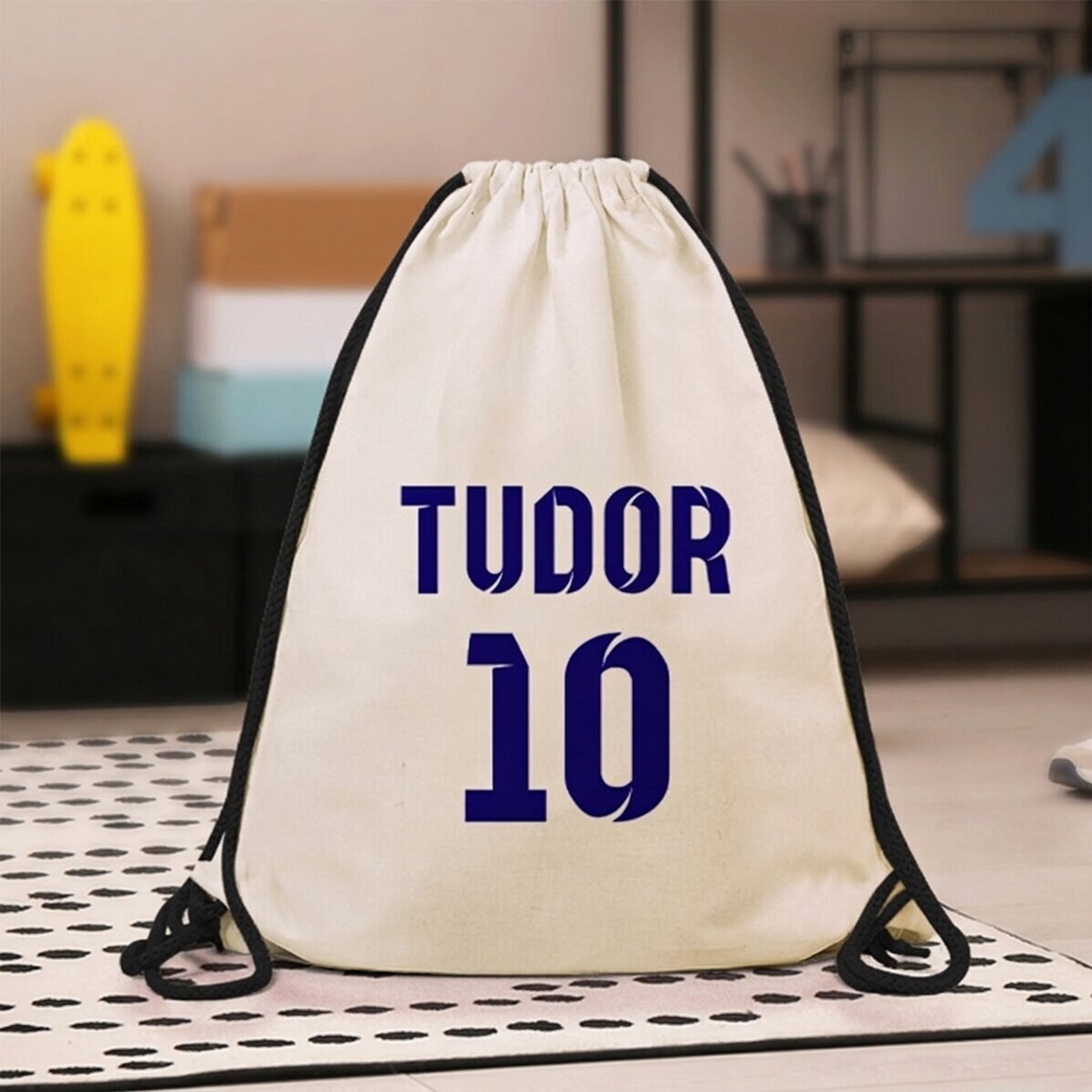 Batoh s vlastním jménem a číslem – fotbalový model