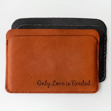 Kožená peněženka s osobním vzkazem – Love is all you need