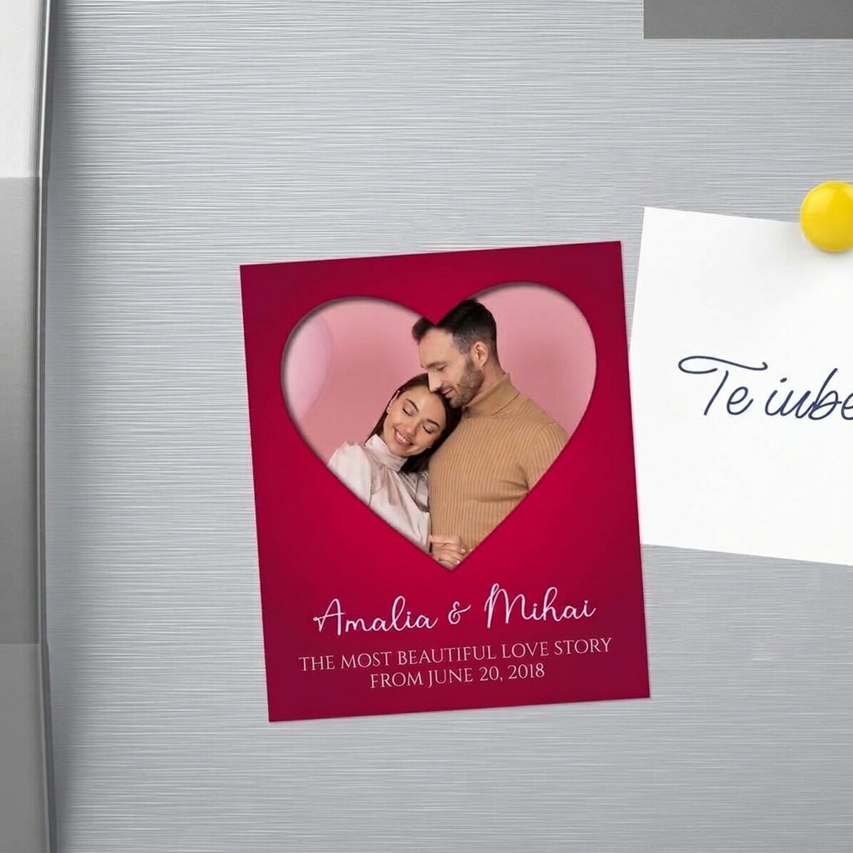 Magnet 10 × 12 cm s vlastní fotografií a textem – In love