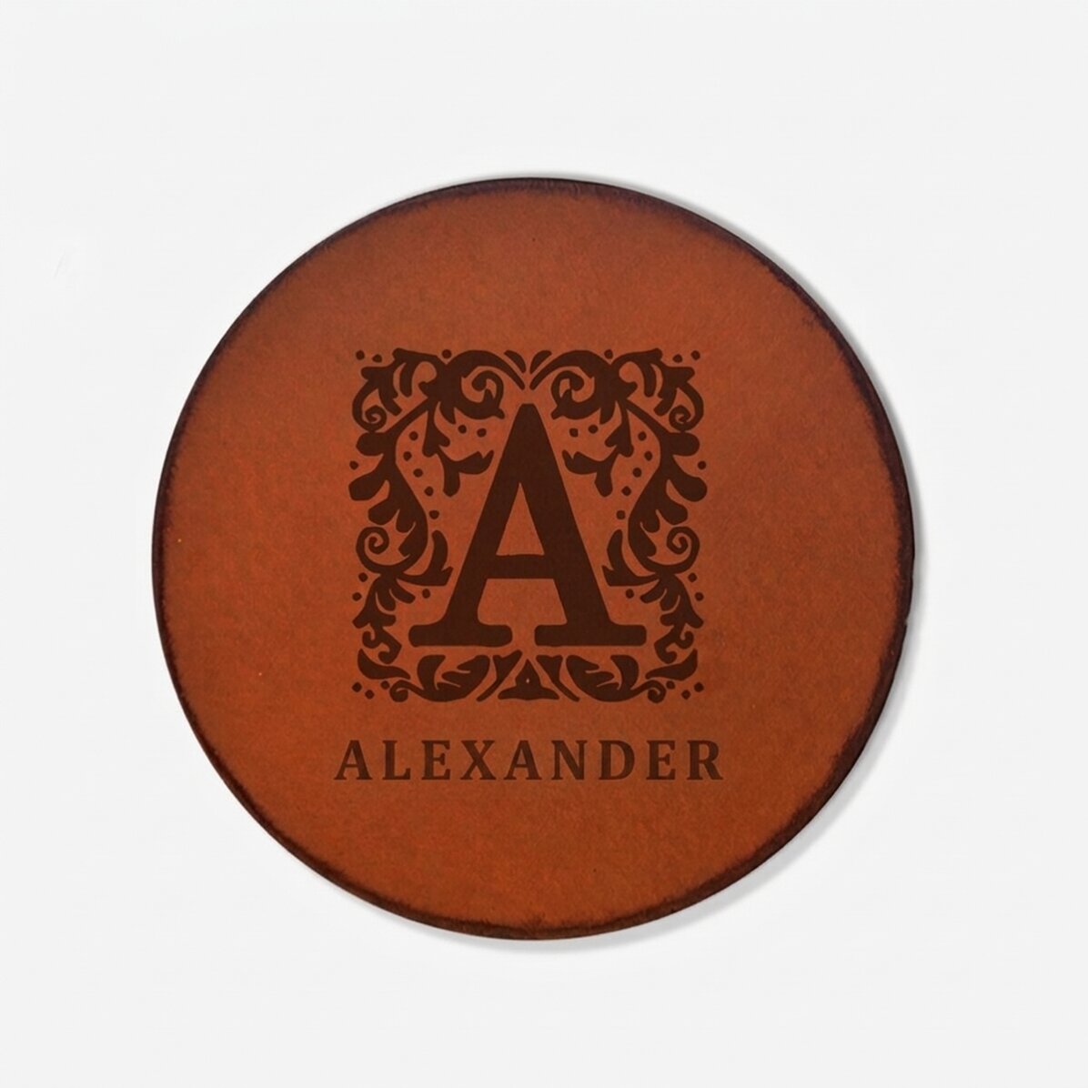 Kožený podtácek s monogramem a jménem na míru