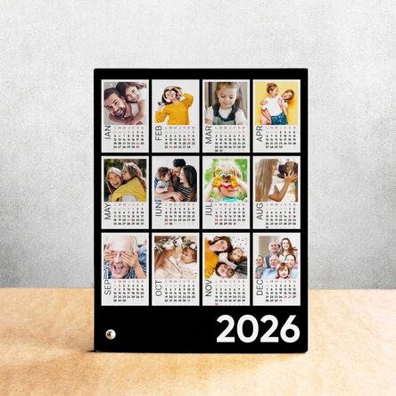 Personalizovaný stolní fotorámeček s 12 fotografiemi a kalendářem
