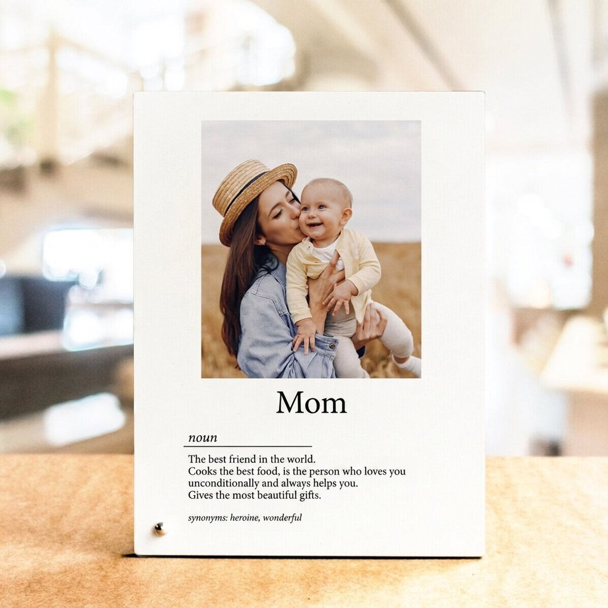 Personalizovaný stolní fotorámeček s fotografií a textem – Definice