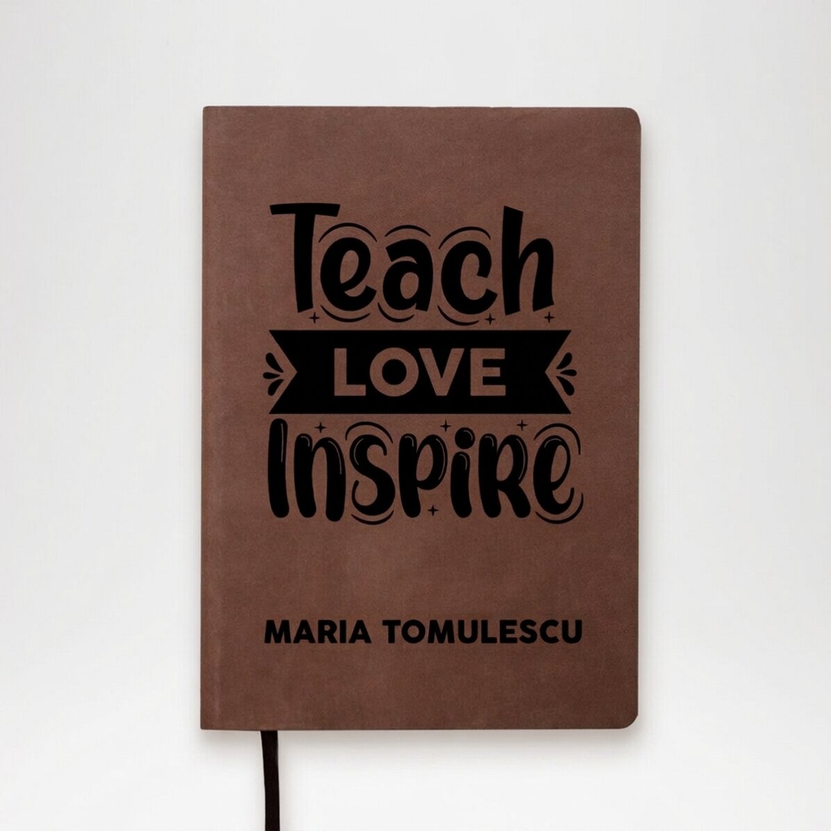 Kožený diář s osobním věnováním pro učitele – Teach, love, inspire