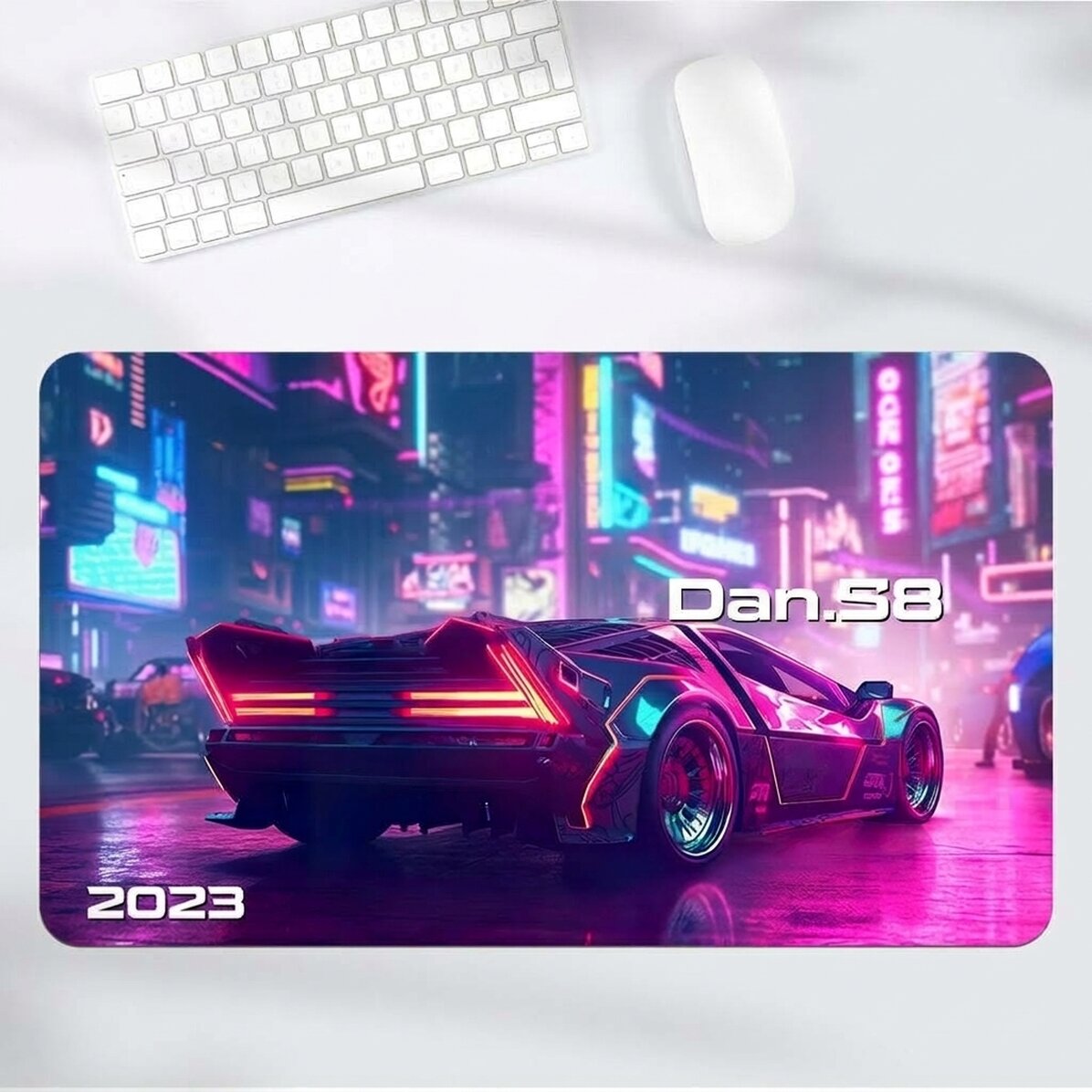 Podložka pod myš XXL s vlastním textem – Cyberpunk