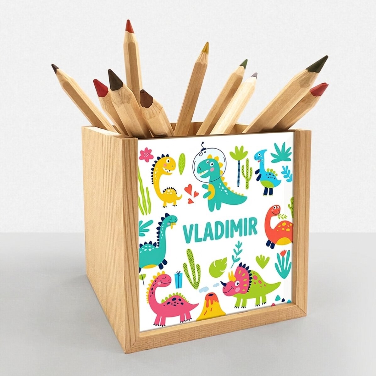 Stojan na tužky s osobním jménem – Dino