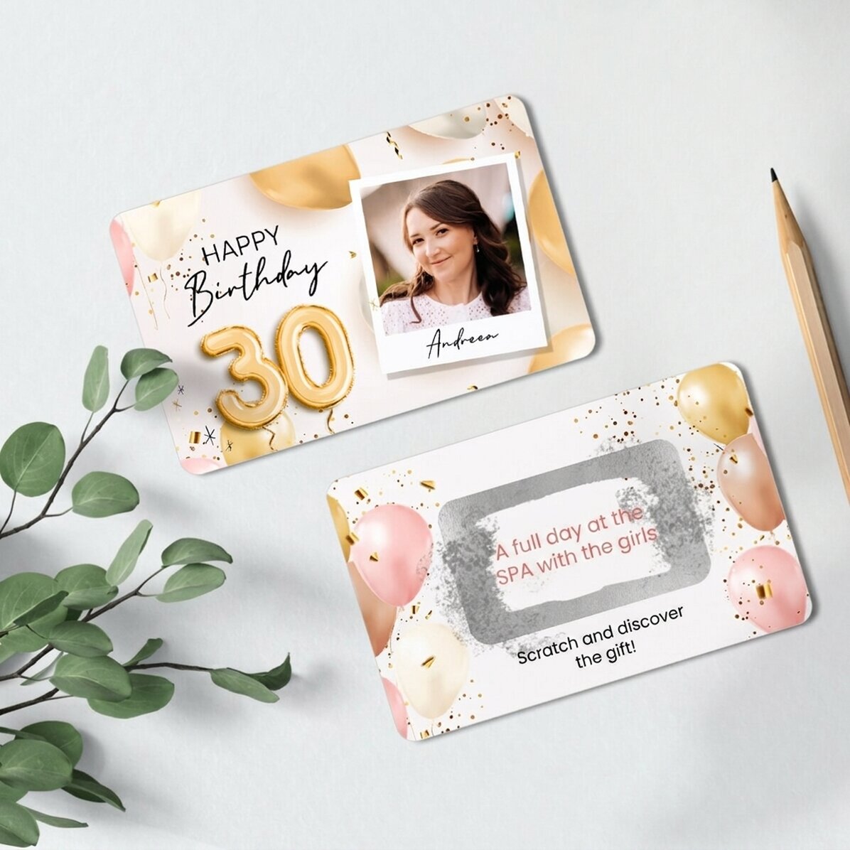 Personalizovaná oboustranná škrábací hliníková karta s fotografií a vzkazem – Happy Birthday