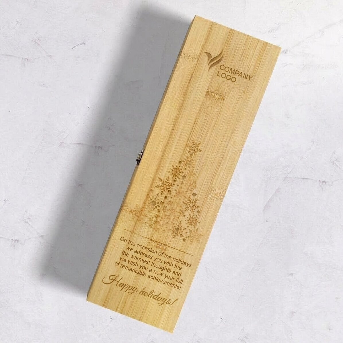 Krabička na víno s příslušenstvím, personalizovaná logem a vzkazem – Veselé svátky!
