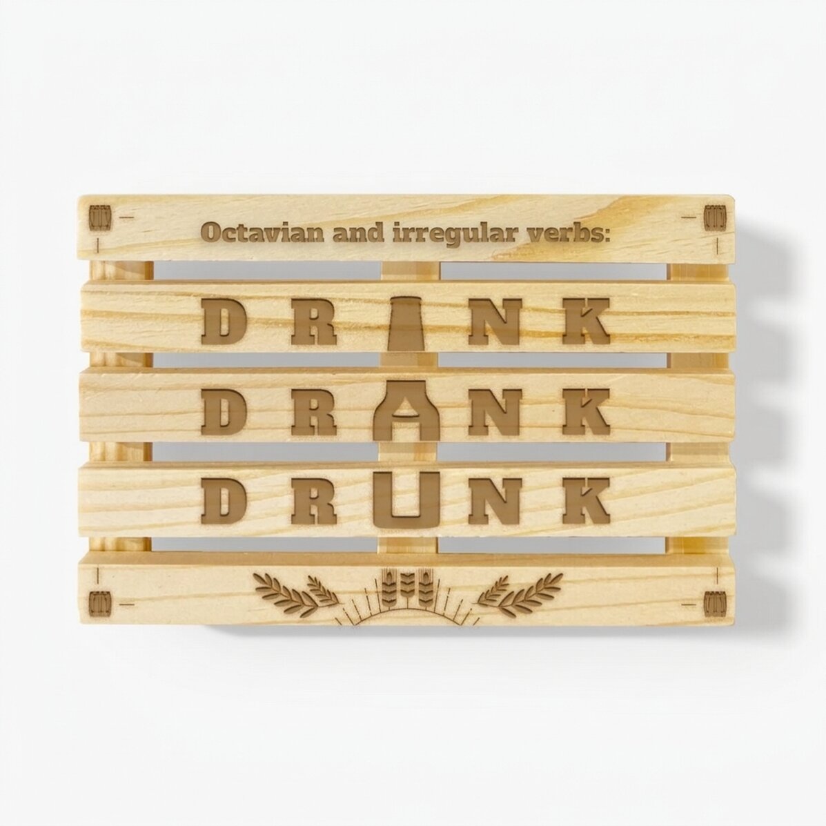 Pohárník ve tvaru palety s vlastním nápisem – Drink Drank Drunk